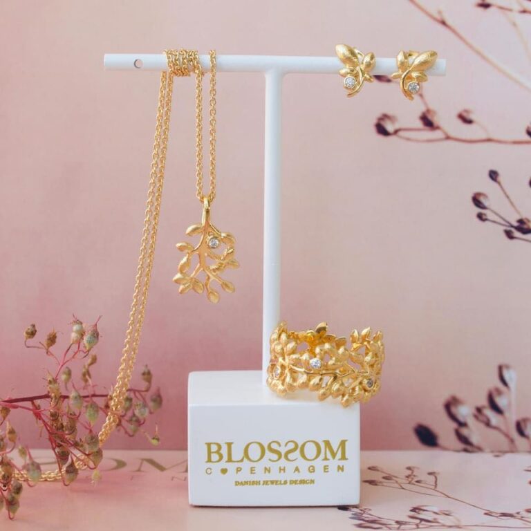 352376155 276268548101871 5273608873303502996 n 768x768